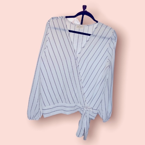 Free Kisses Women white Long Sleeve Blouse - Picture 2 of 9